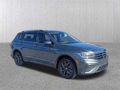 Used 2023 Volkswagen Tiguan SE