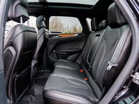 Used 2019 Lincoln MKC Reserve w/ MKC Climate Package AWD/4WD image 21