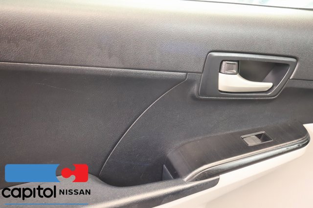 Used 2012 Toyota Camry LE FWD image 26