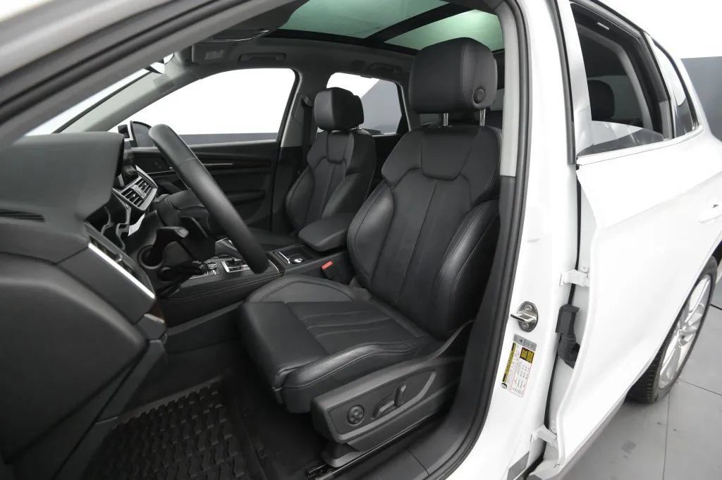 Used 2018 Audi Q5 Prestige w/ Prestige Package AWD/4WD image 40