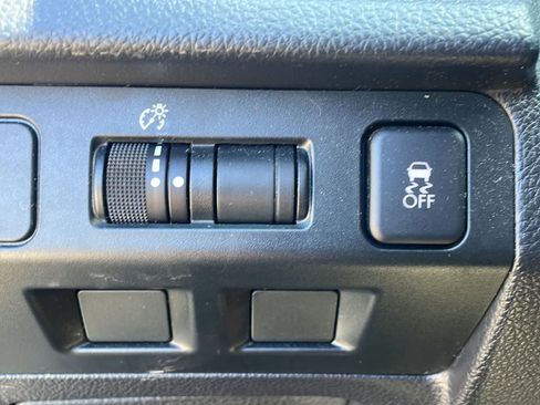 Used 2016 Subaru Impreza 2.0i AWD/4WD image 14