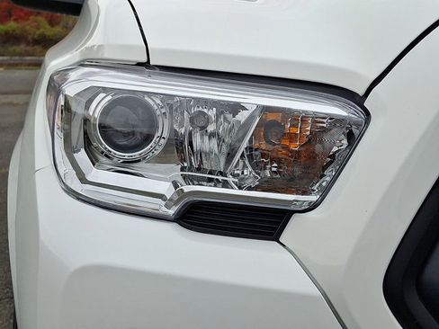 Used 2023 Toyota Tacoma SR image 29