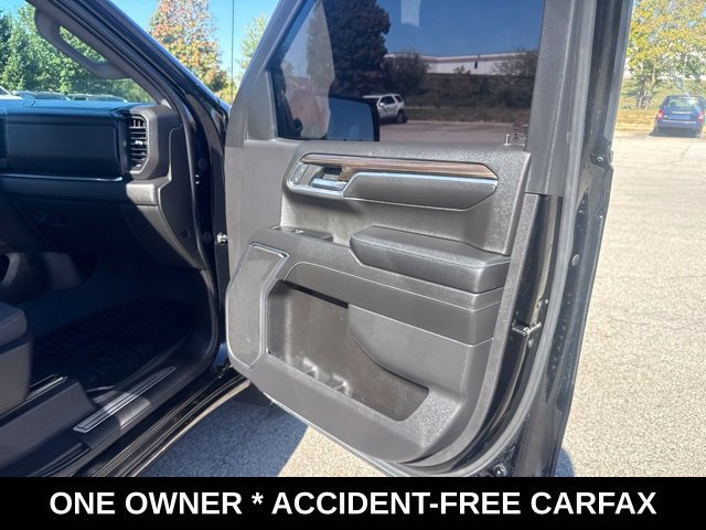 Used 2023 Chevrolet Silverado 1500 LT AWD/4WD image 16