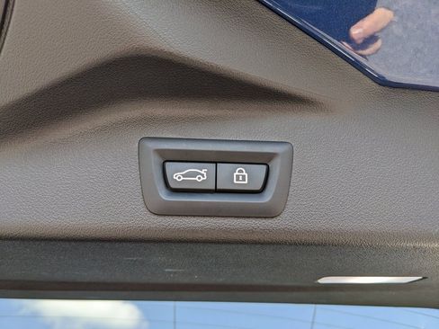 Used 2023 BMW X5 xDrive45e image 41