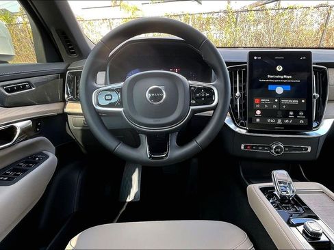 New 2026 Volvo XC90 T8 Plus AWD/4WD image 23