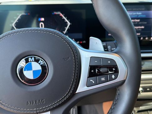 Used 2024 BMW X5 xDrive40i w/ M Sport Package AWD/4WD image 21