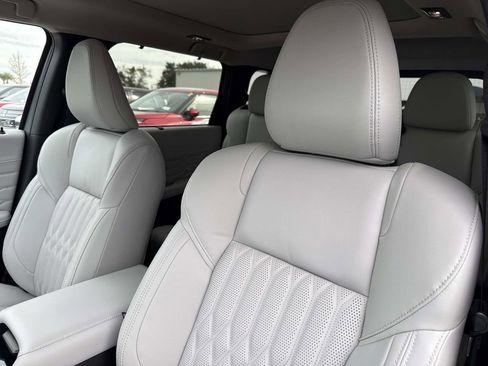 New 2026 Mitsubishi Outlander SEL image 23