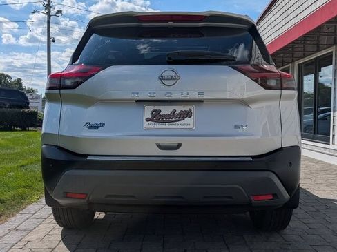 Used 2023 Nissan Rogue SV w/ SV Premium B Package FWD image 5