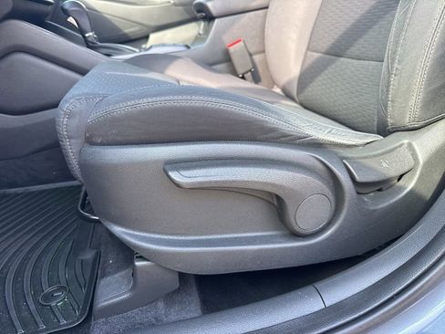 Used 2019 Hyundai Tucson SE image 15