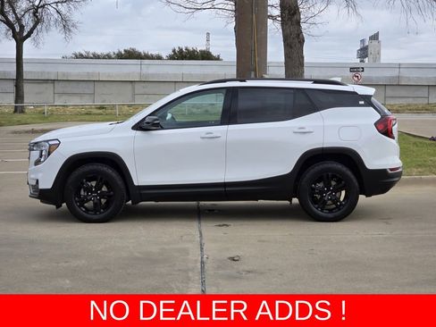 Used 2023 GMC Terrain AT4 image 5