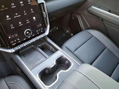 Used 2024 GMC Acadia Elevation w/ Luxury Package image 25