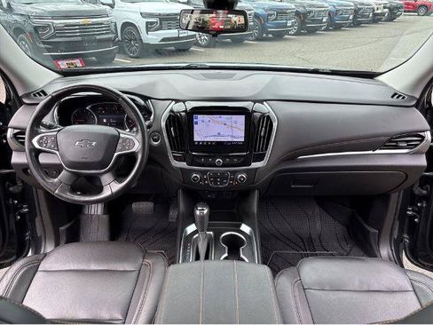 Used 2020 Chevrolet Traverse RS w/ LPO, Floor Liner Package AWD/4WD image 9