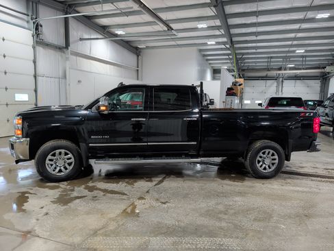 Used 2019 Chevrolet Silverado 3500 LTZ w/ Duramax Plus Package AWD/4WD image 5