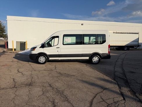 Used 2019 Ford Transit 350 XL image 4