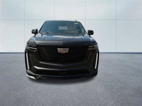 Used 2024 Cadillac Escalade V w/ Heavy-Duty Trailer Package image 5