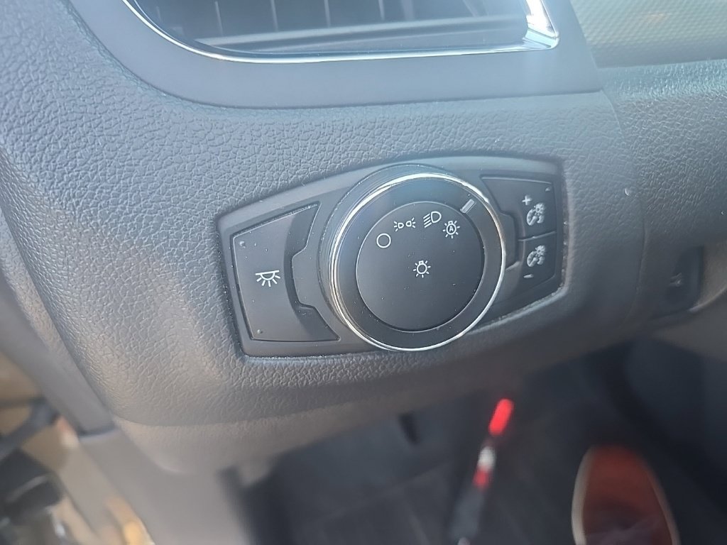 Used 2014 Ford Edge SEL w/ Equipment Group 204A FWD image 12