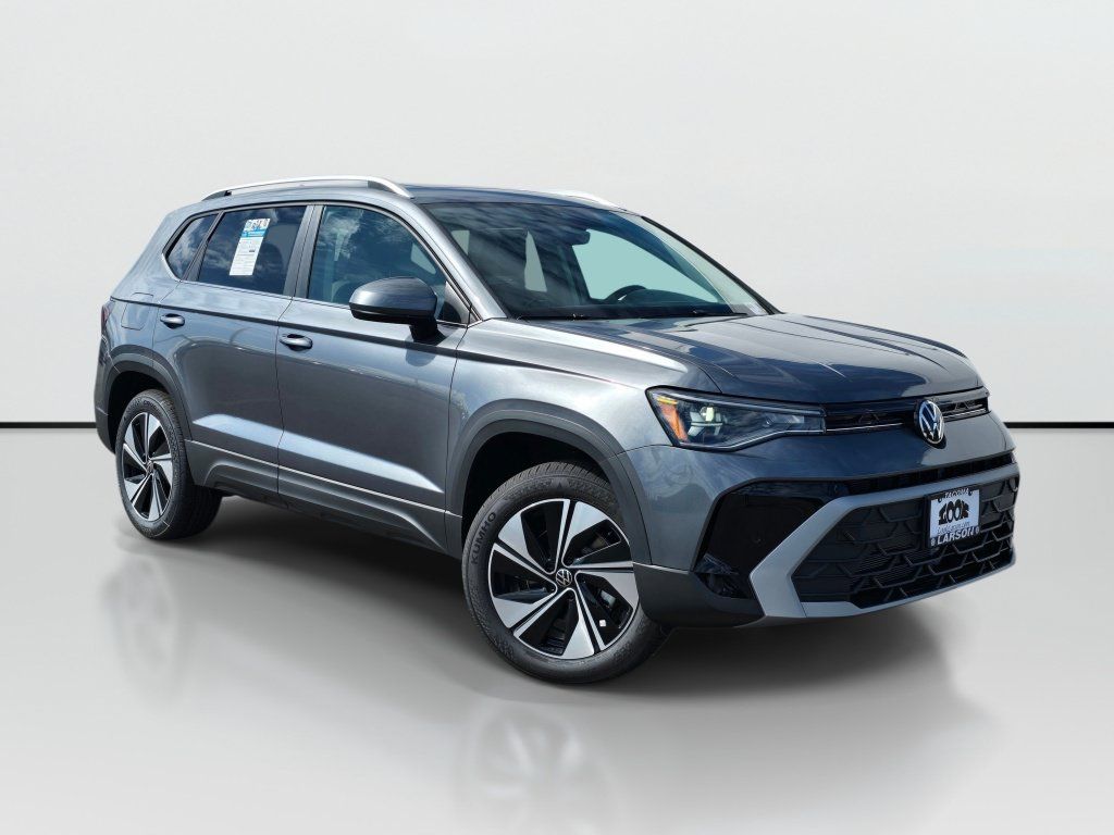 New 2026 Volkswagen Taos SE AWD/4WD image 1