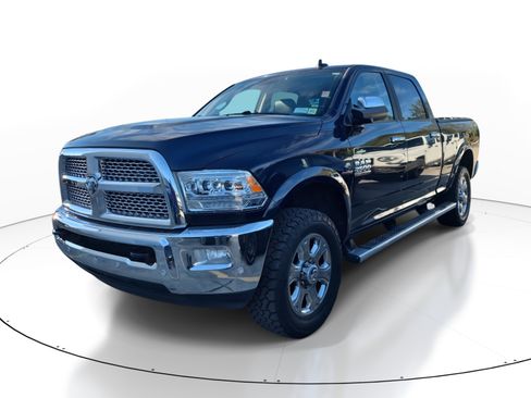 Used 2017 RAM 2500 Laramie image 3