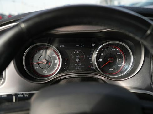 Used 2019 Dodge Charger SXT w/ Leather Interior Group image 12