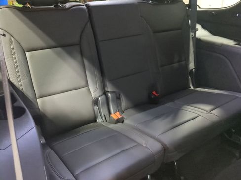 Used 2023 Chevrolet Tahoe High Country image 36