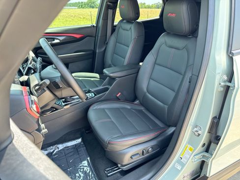 Used 2024 Chevrolet TrailBlazer RS w/ Driver Confidence Package FWD image 11