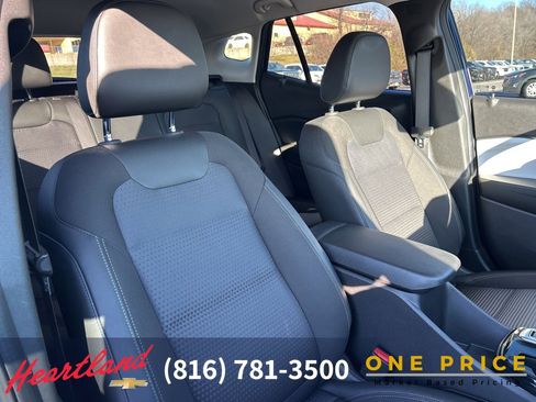 Used 2024 Chevrolet Trax LT w/ Driver Confidence Package image 42