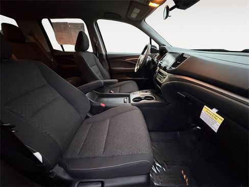 Used 2023 Honda Ridgeline Sport image 14