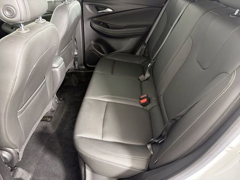 Used 2024 Buick Encore GX Sport Touring image 18