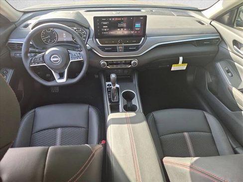 New 2026 Nissan Altima 2.5 SR FWD image 13