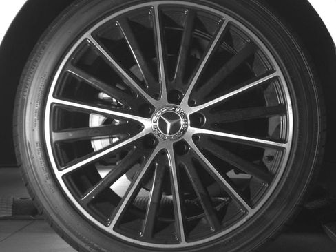 Used 2021 Mercedes-Benz C 300 Sedan image 15