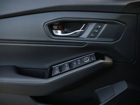 Used 2025 Honda Accord Touring image 15