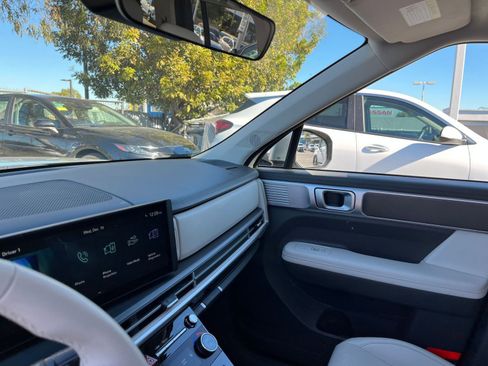 Used 2025 Hyundai Santa Fe SEL image 37