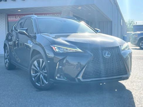 Used 2019 Lexus UX 200 F Sport w/ F Sport Premium Package FWD image 1