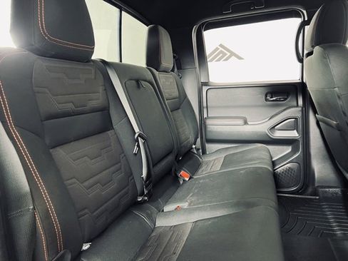 Used 2022 Nissan Frontier PRO-4X w/ Technology Package image 15