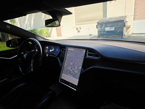 Used 2018 Tesla Model S 75D image 26