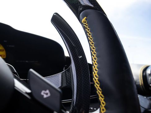 Used 2025 Ferrari Purosangue AWD/4WD image 29