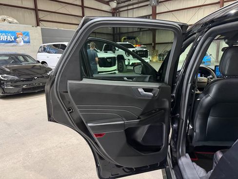 Used 2023 Ford Escape ST-Line w/ Tech Pack #1 FWD image 15
