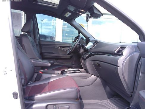 Used 2023 Honda Ridgeline Black Edition image 9