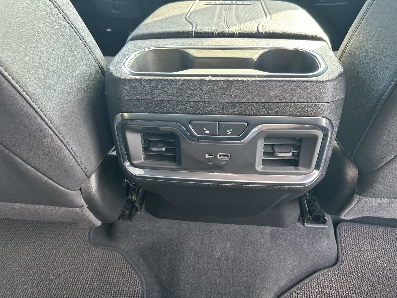 Used 2025 Chevrolet Silverado 2500 High Country w/ High Country Premium Package AWD/4WD image 21