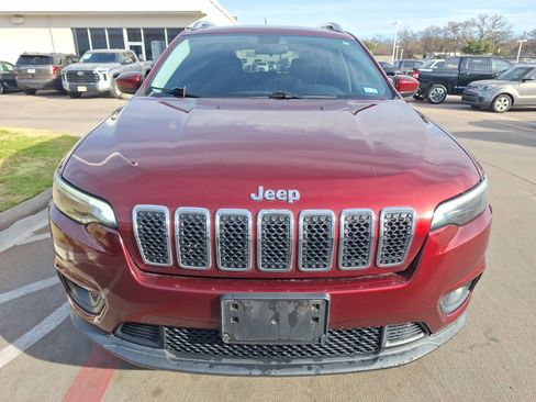 Used 2019 Jeep Cherokee Latitude w/ Popular Appearance Group image 9
