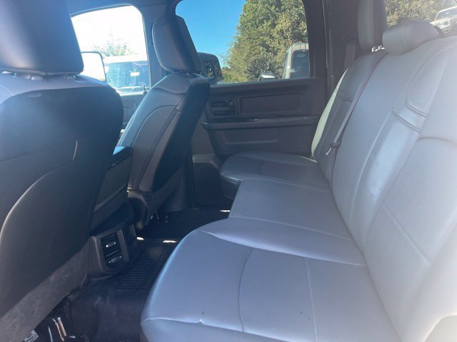 Used 2022 RAM 2500 Tradesman w/ Chrome Appearance Group AWD/4WD image 7