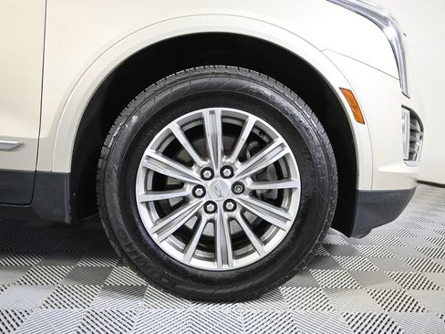 Used 2017 Cadillac XT5 Luxury image 11