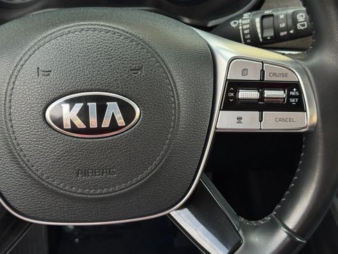 Used 2020 Kia Telluride SX w/ Towing Package FWD image 22
