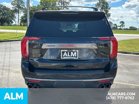 Used 2024 GMC Yukon XL AT4 w/ AT4 Premium Package AWD/4WD image 6