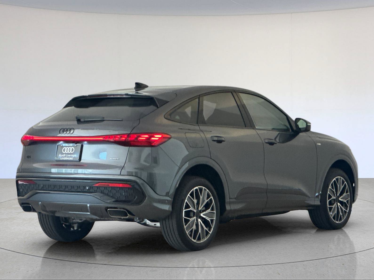 New 2026 Audi Q5 Premium Plus AWD/4WD image 6