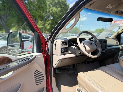 Used 2003 Ford F250 Lariat AWD/4WD image 9