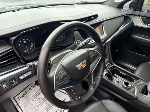 Used 2024 Cadillac XT5 Premium Luxury w/ Technology Package image 17