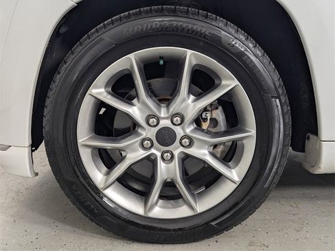 Used 2016 Jeep Grand Cherokee Summit w/ Premium Plus Apperance Group image 9