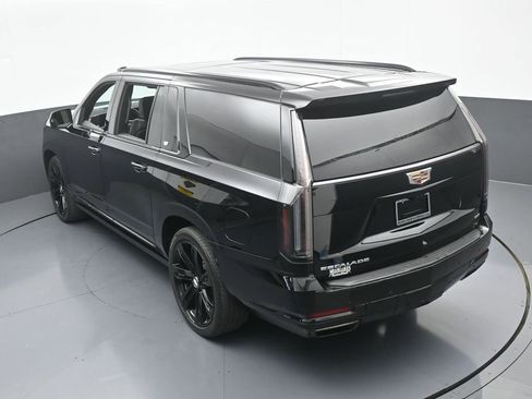 Used 2025 Cadillac Escalade ESV Sport w/ Touring Package image 62