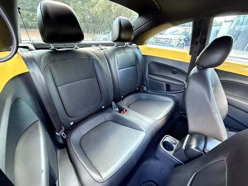 Used 2014 Volkswagen Beetle 1.8T image 12